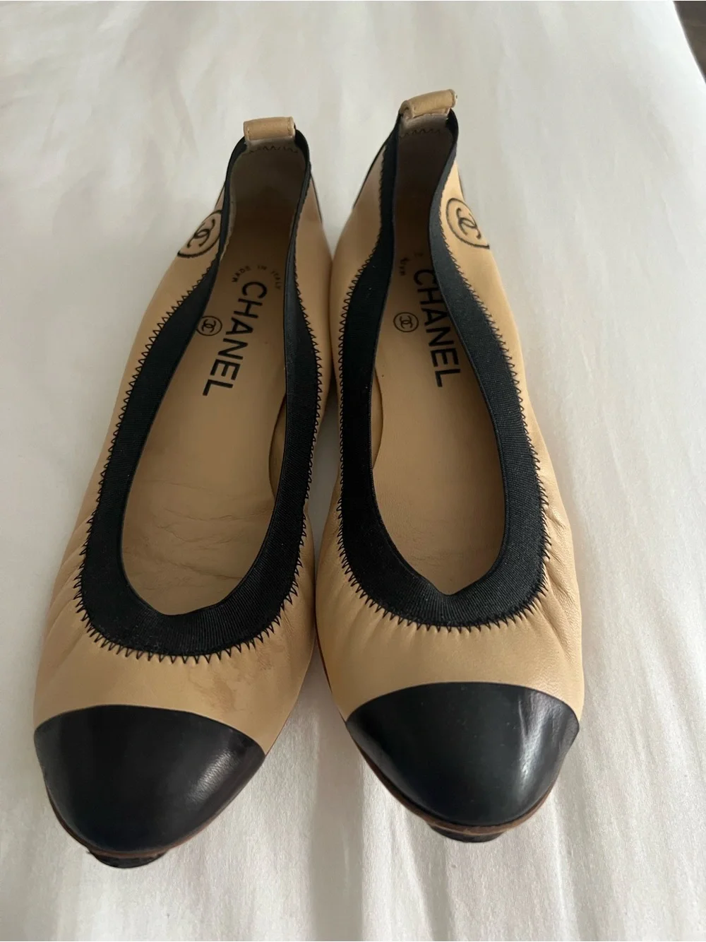 CHANEL Beige Leather Ballet Flats with Black Cap Toe
